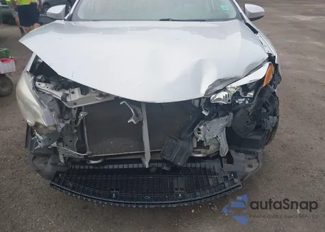 2015 Toyota Corolla L z USA, uszkodzony, nr VIN 2T1BURHE5FC275413